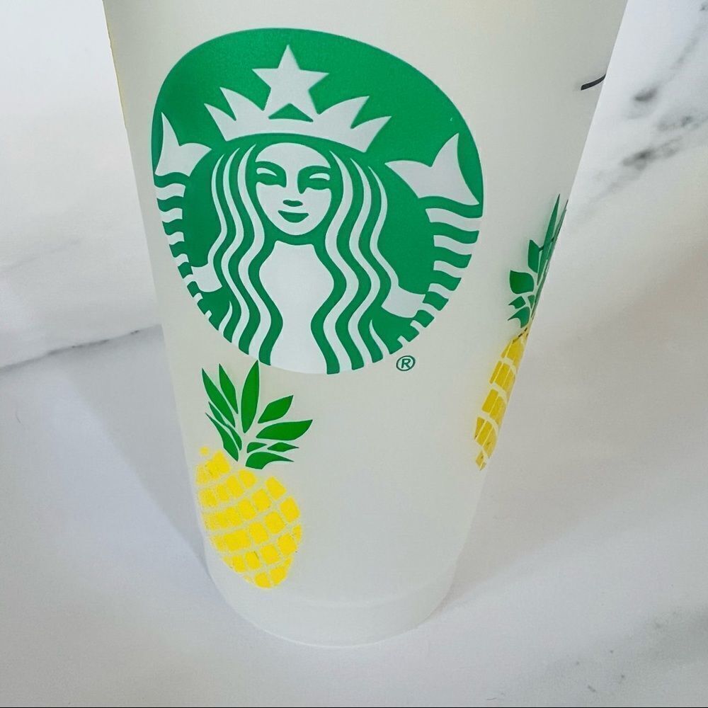 Starbucks Custom Yellow/Green Pineapple Venti 24 Fluid Ounces Cold Cup NWT